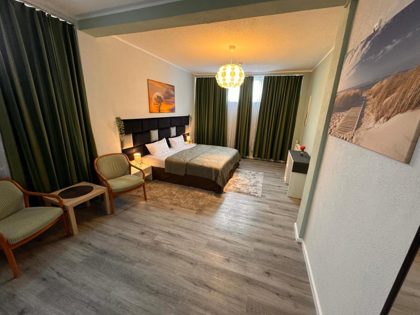 F-F Haus Monteuren Unterkunft Neuhausen auf den Fildern Екстер'єр фото
