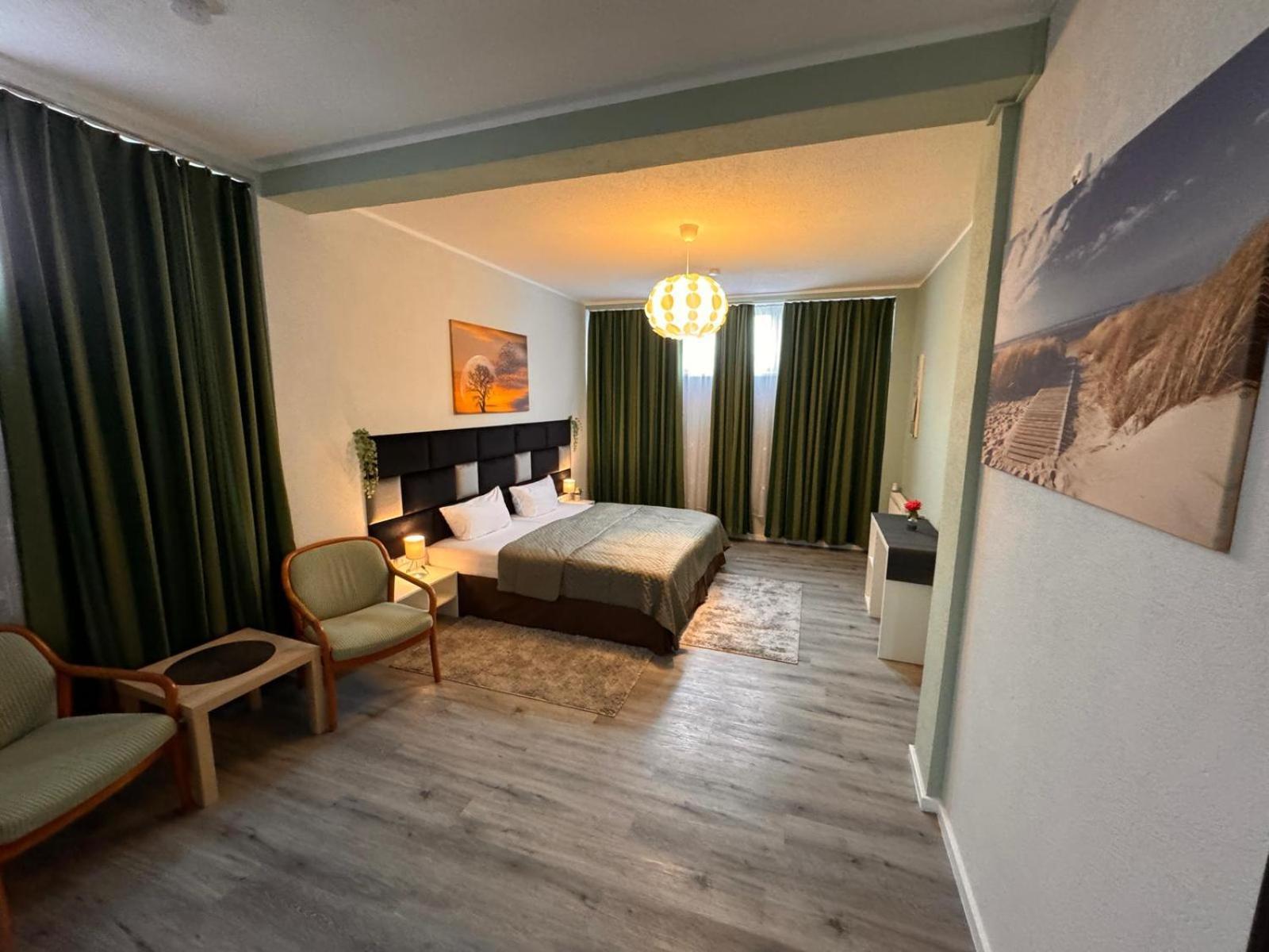 F-F Haus Monteuren Unterkunft Neuhausen auf den Fildern Екстер'єр фото