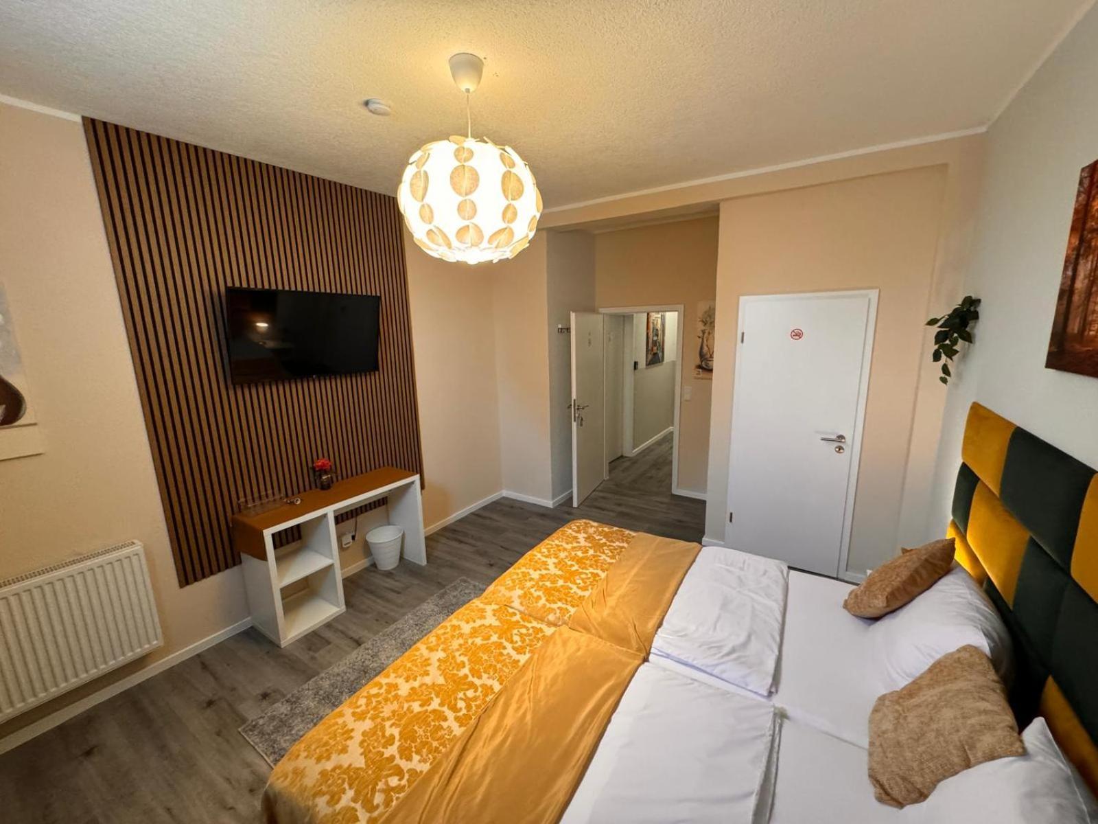 F-F Haus Monteuren Unterkunft Neuhausen auf den Fildern Екстер'єр фото